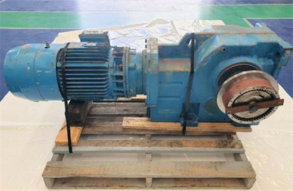 Outokumpu/nordberg 13.8' X 20.5' (4200mm X 6250mm) Regrind Ball Mill, 1850 Kw (2481 Hp))